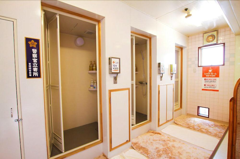 Capsule Inn Osaka - Caters To Men Екстер'єр фото
