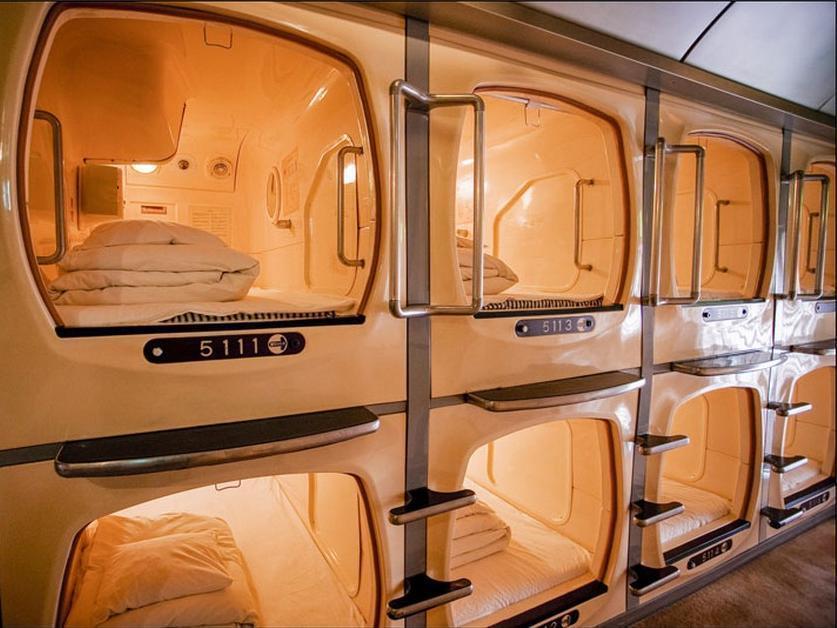 Capsule Inn Osaka - Caters To Men Екстер'єр фото