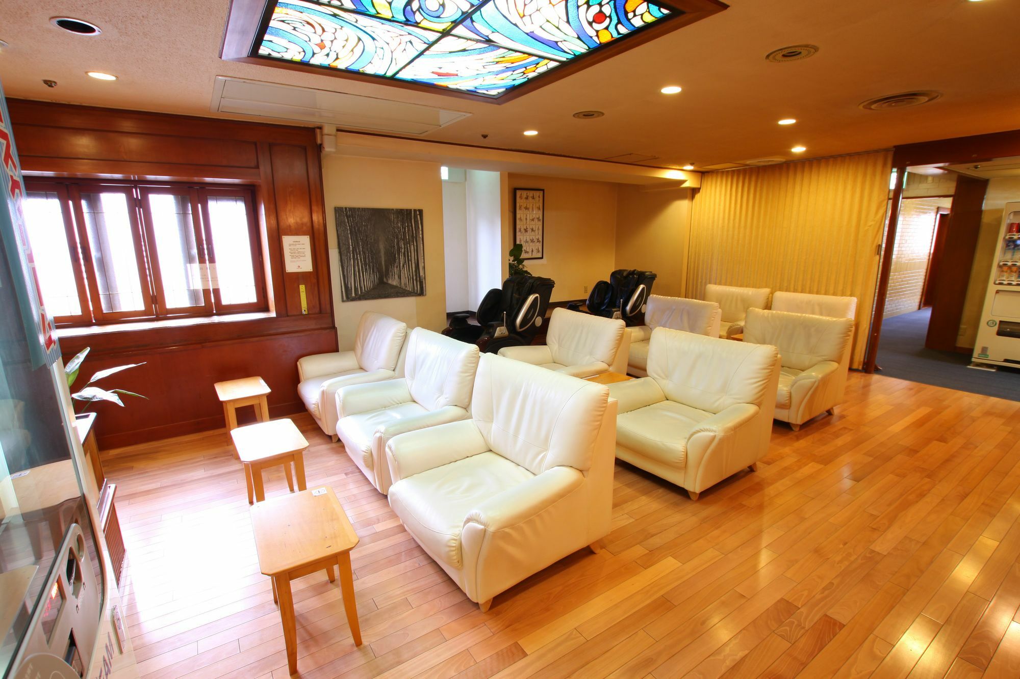 Capsule Inn Osaka - Caters To Men Екстер'єр фото