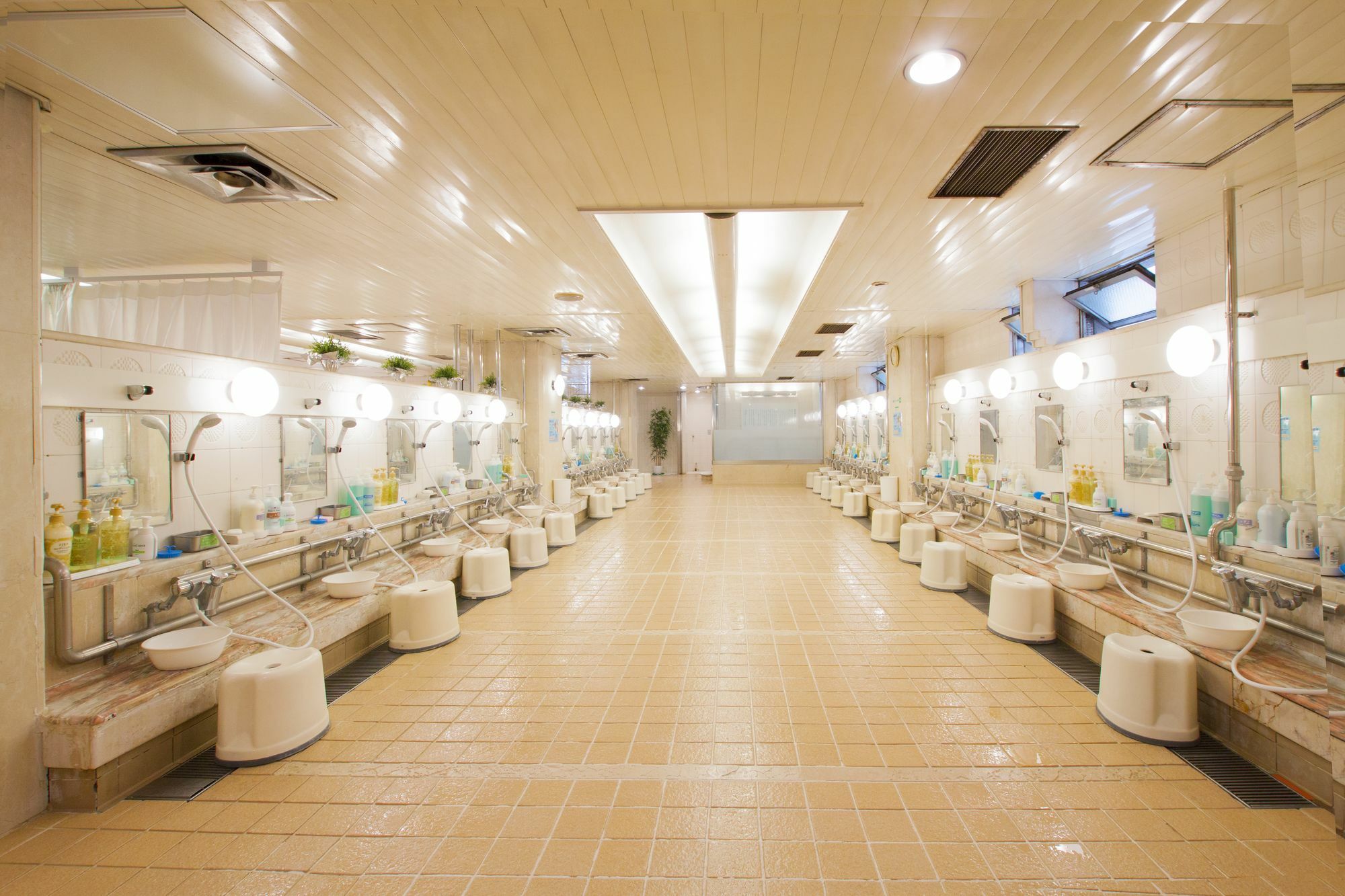 Capsule Inn Osaka - Caters To Men Екстер'єр фото
