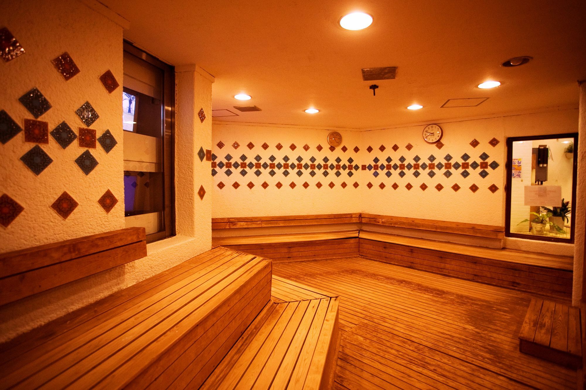 Capsule Inn Osaka - Caters To Men Екстер'єр фото