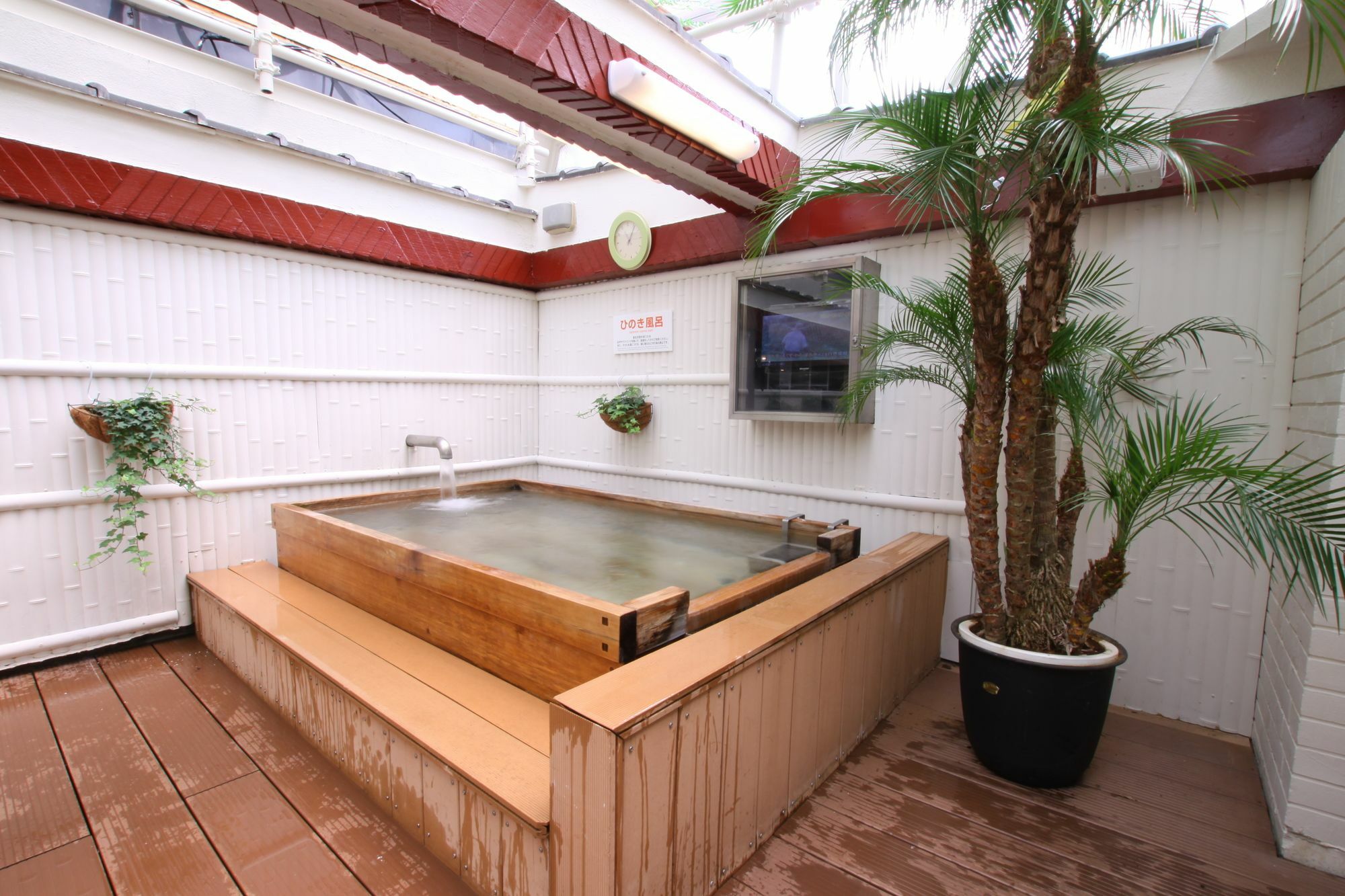 Capsule Inn Osaka - Caters To Men Екстер'єр фото
